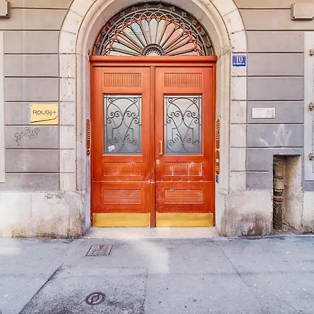 شقة فندقية Lloyd Triestino 3*